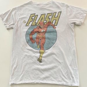 💰4/$25 SALE💰The Flash Graphic Tee